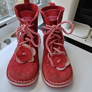 Naartjie red suede girls Boots  2 US  Flower Vintage EUC unique